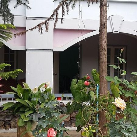 Maymyo Sa Khan Tha Hotel Pyin Oo Lwin Esterno foto